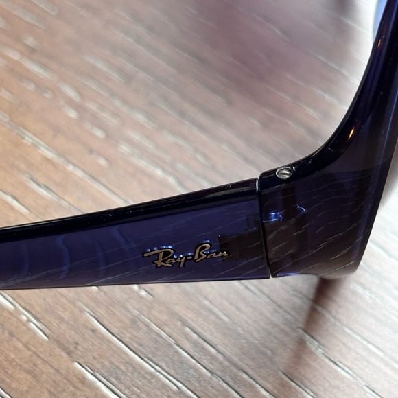 NWOT Ray-Ban Highstreet RB 4345 6531/8G Women\'s Navy Round Sunglasses With Case main image 5